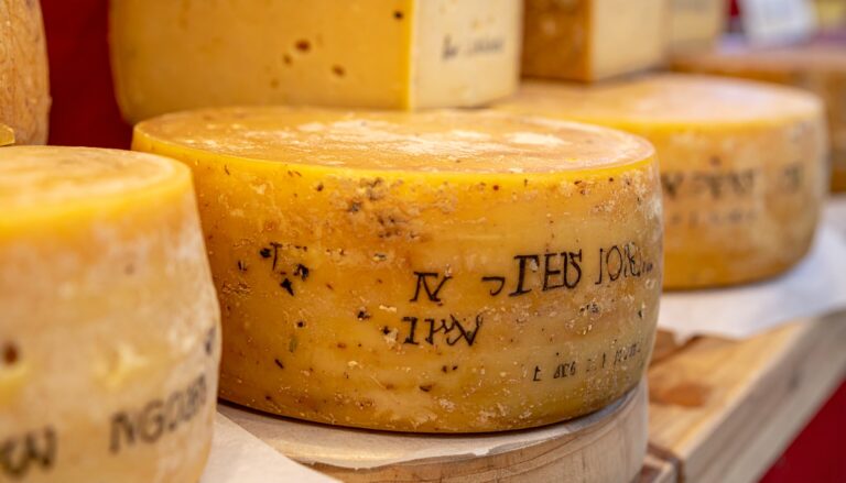 イギリス生活｜チーズを楽しむ。ミモレット（Mimolette）チーズとは？種類と楽しみ方を紹介